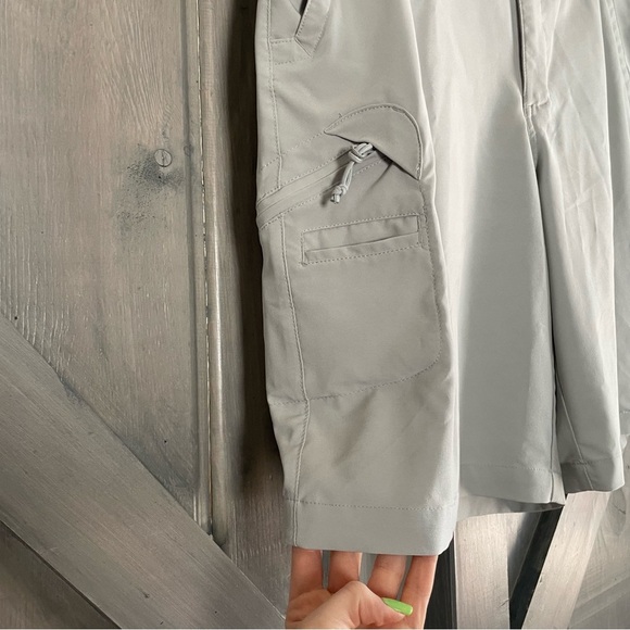 Columbia Men’s‎ PFG performance fishing gear shorts light gray size 38 - Picture 2 of 11